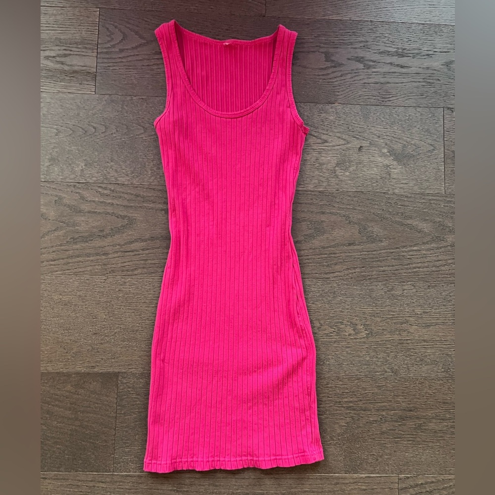 Pink bodycon dress